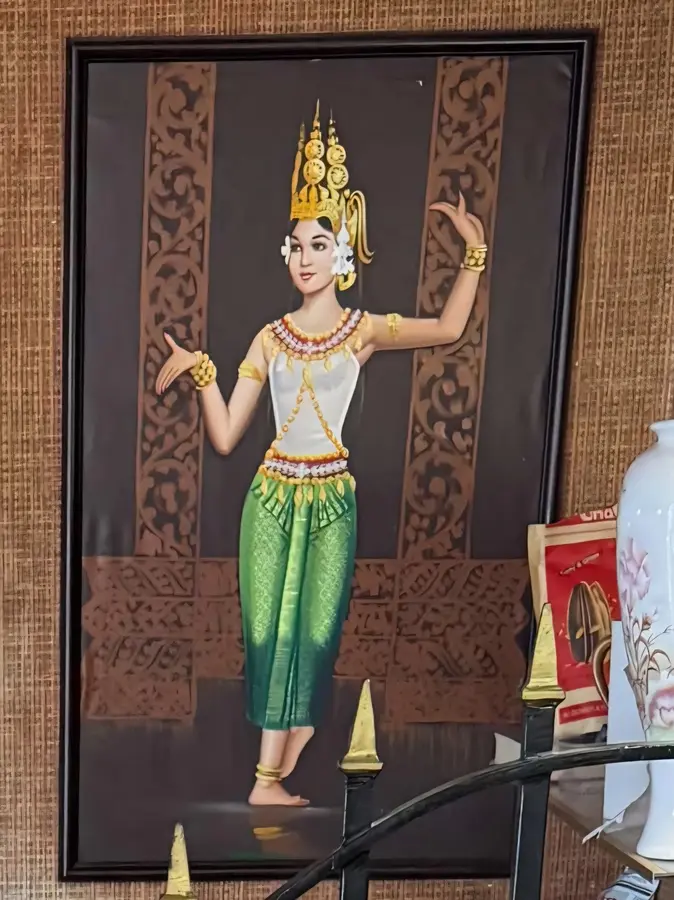 Tableau représentant une danseuse dans le Restaurant Kinh Do